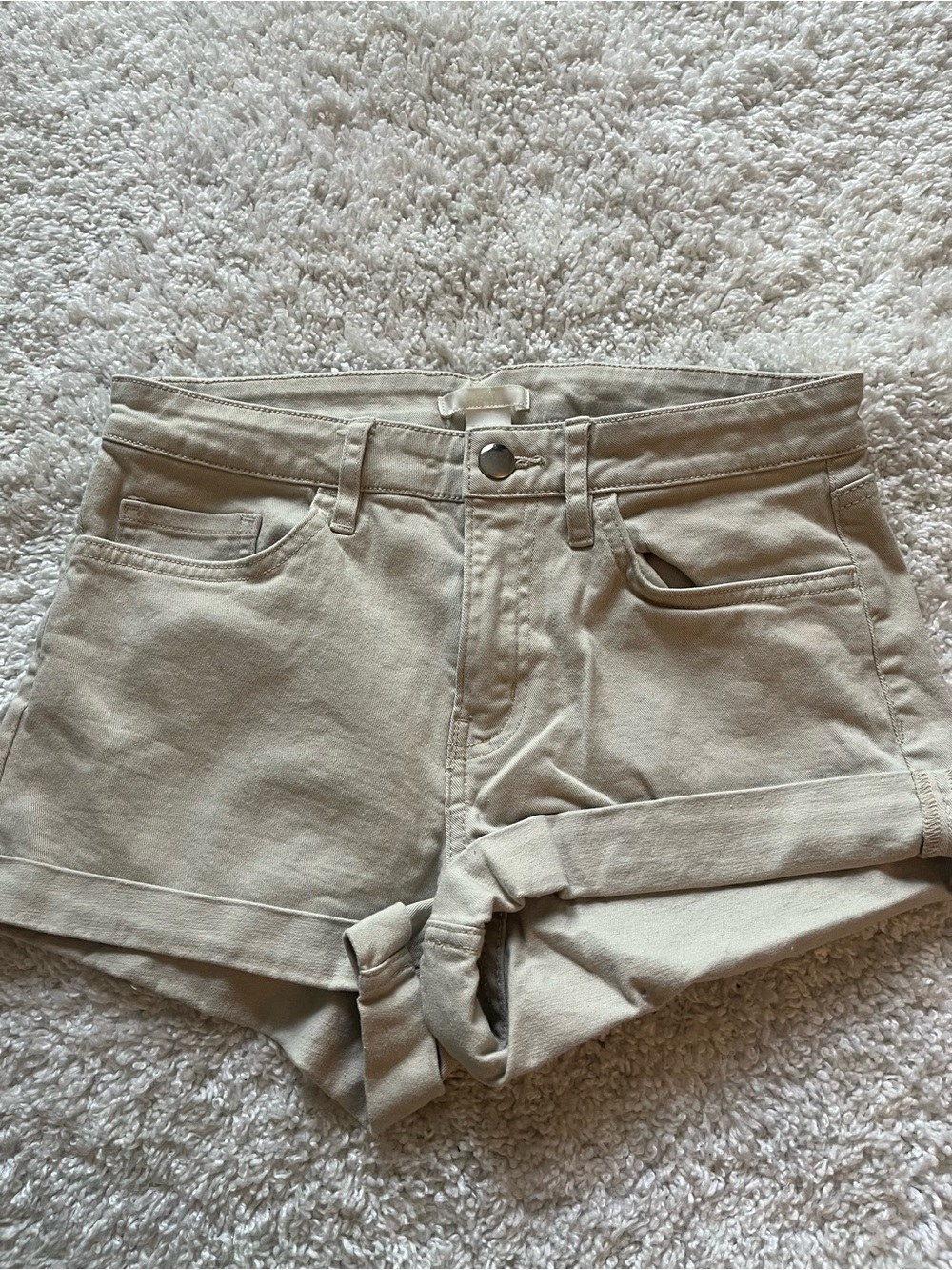 H&M beige denim jean shorts